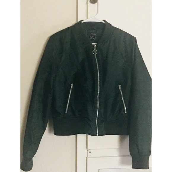 Forever 21 forest green bomber jacket 💣 - Picture 1 of 2